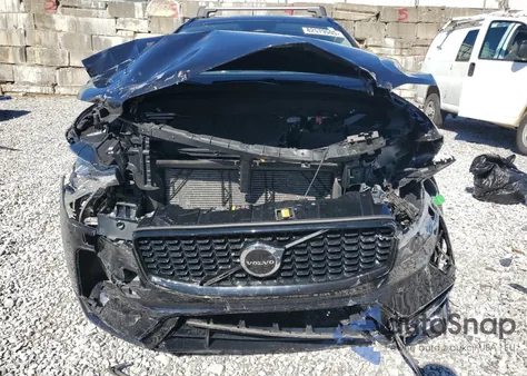 2024 Volvo Xc60 Core z USA, uszkodzony, nr VIN YV4L12RK5R1725589